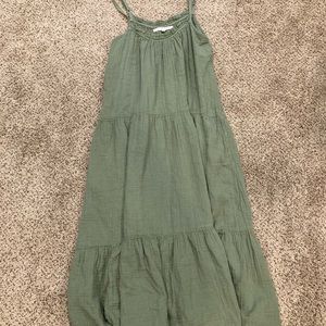 XiRENA Green Sleeveless Dress